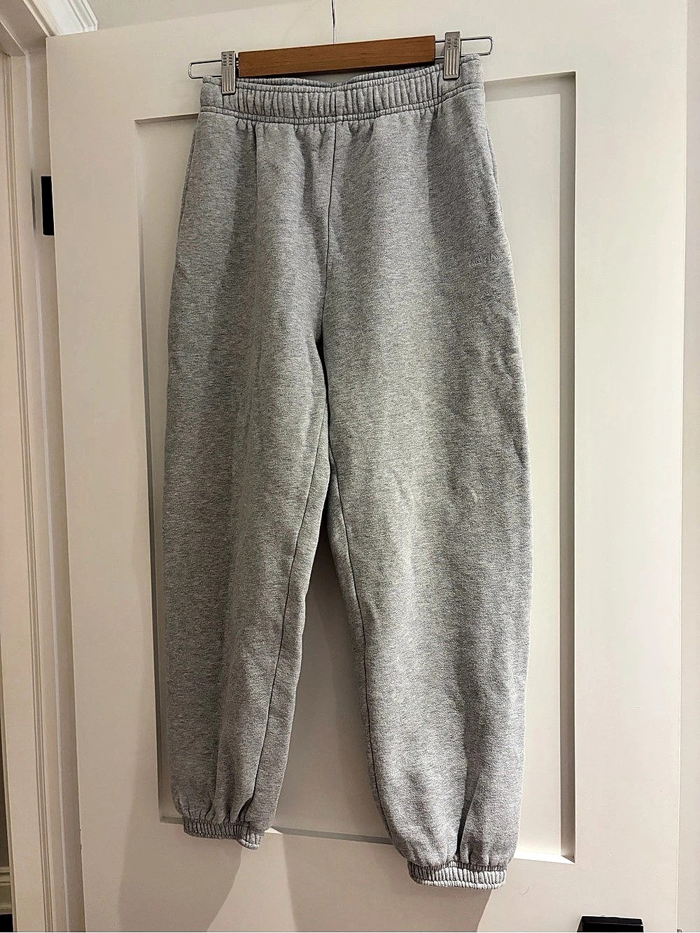 ANTA Gray Jogger Pants Like New